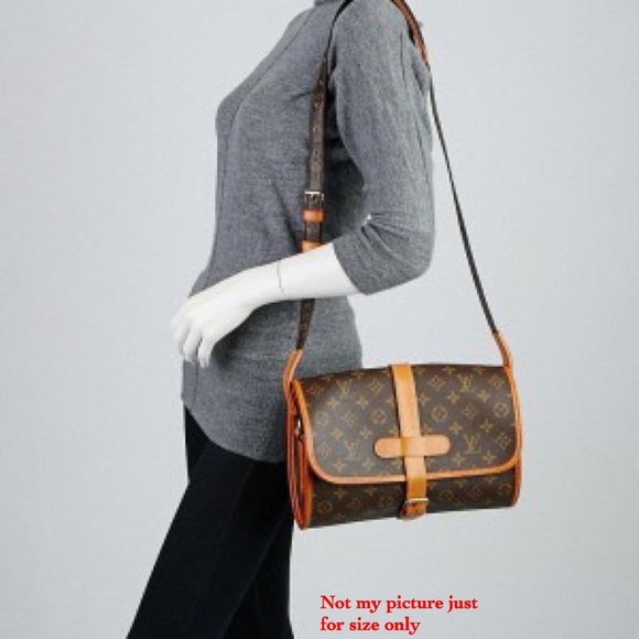 LOUIS VUITTON Shoulder bag - Picture 3 of 16